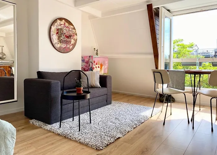 Bright 4th Floor Near The Foodhallen *